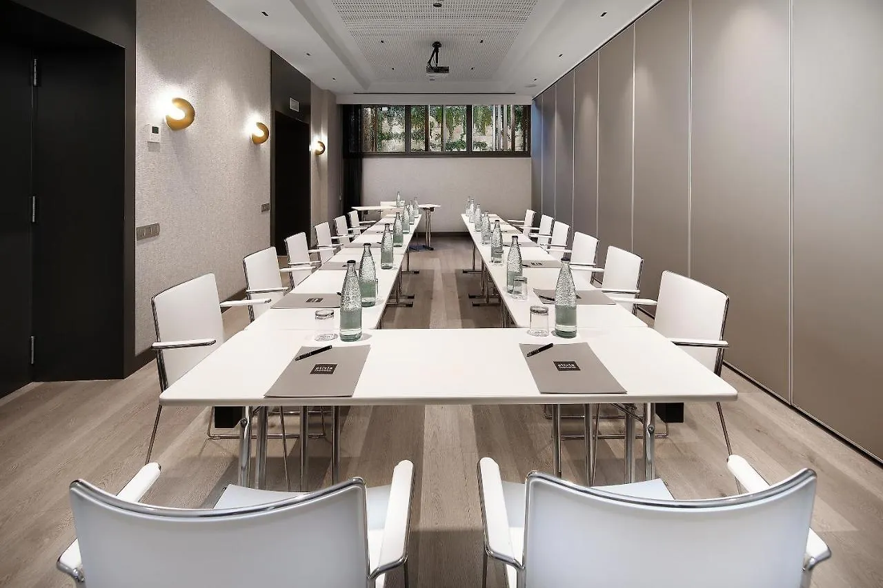 Olivia Plaza Hotel Barcelona 4*,