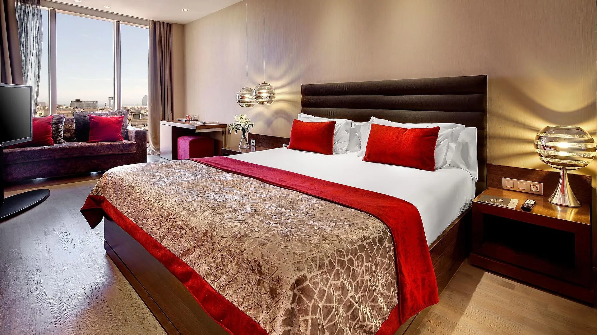 Olivia Plaza Hotel Barcelona 4*,
